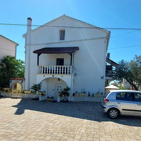 Villa Vilma Sukosan Ngoại thất bức ảnh