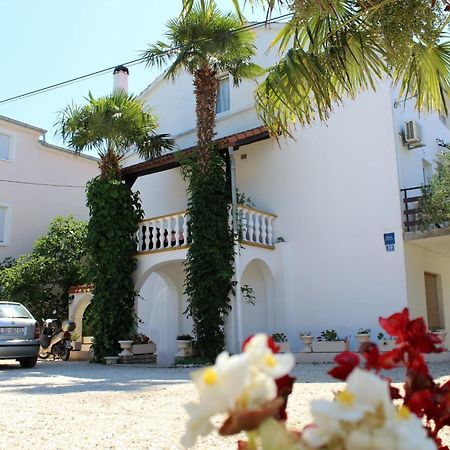 Villa Vilma Sukosan Ngoại thất bức ảnh
