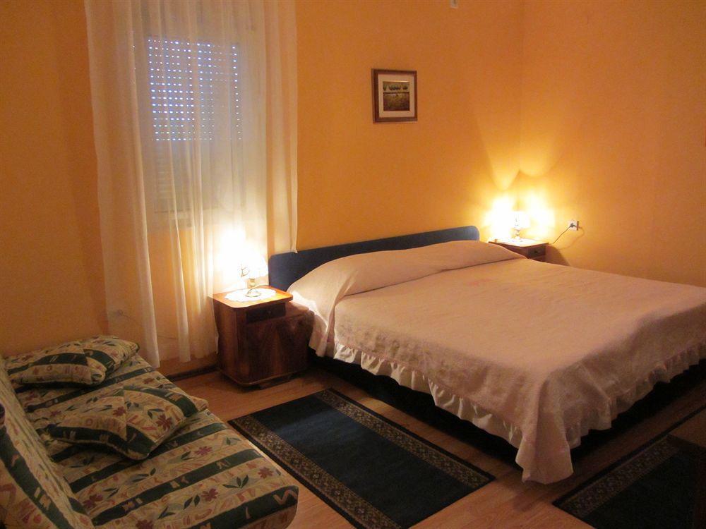 Villa Vilma Sukosan Ngoại thất bức ảnh