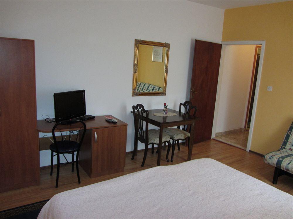 Villa Vilma Sukosan Ngoại thất bức ảnh
