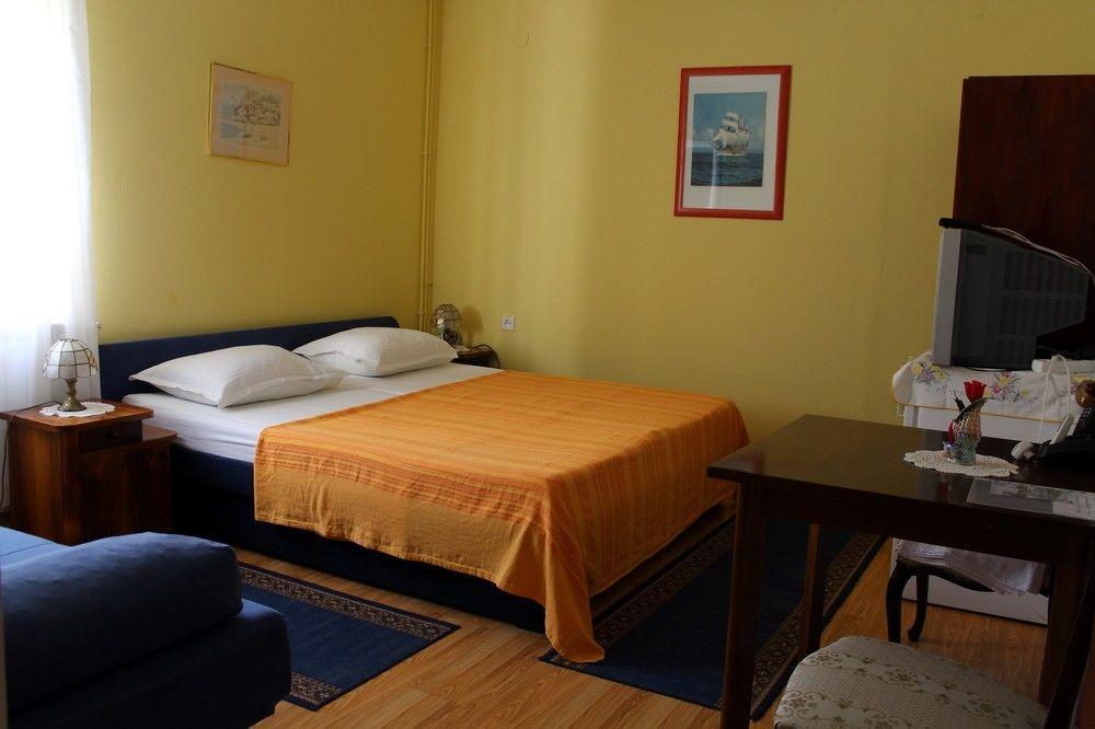 Villa Vilma Sukosan Ngoại thất bức ảnh