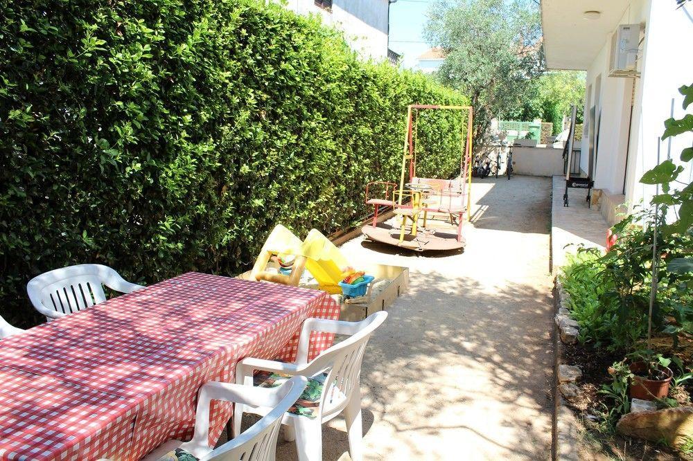 Villa Vilma Sukosan Ngoại thất bức ảnh