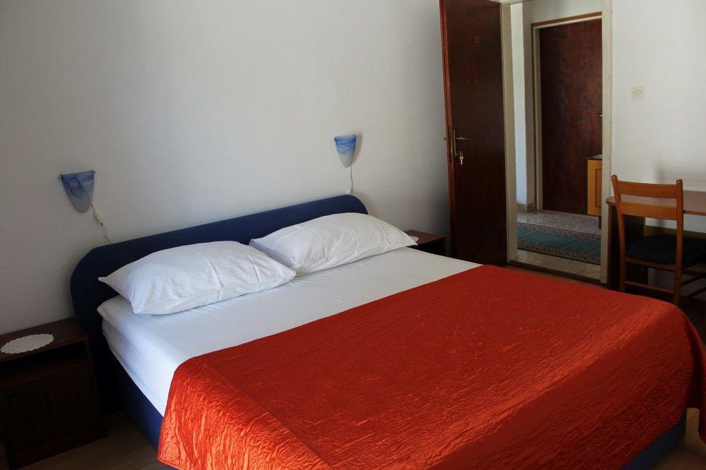 Villa Vilma Sukosan Ngoại thất bức ảnh